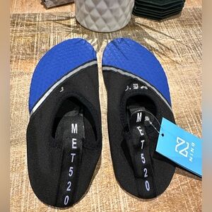 WateLves Water Shoes Mens Barefoot Quick-Dry Aqua Socks  Size 38/39 US 8 NWT